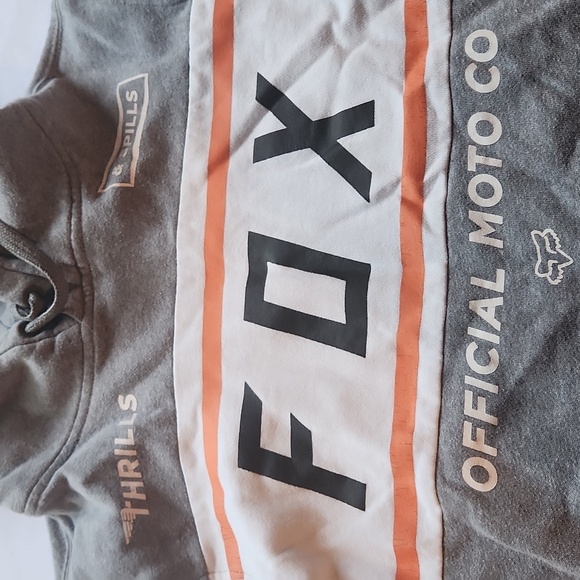 Fox Gray and White Men's Sweater - Picture 6 of 7